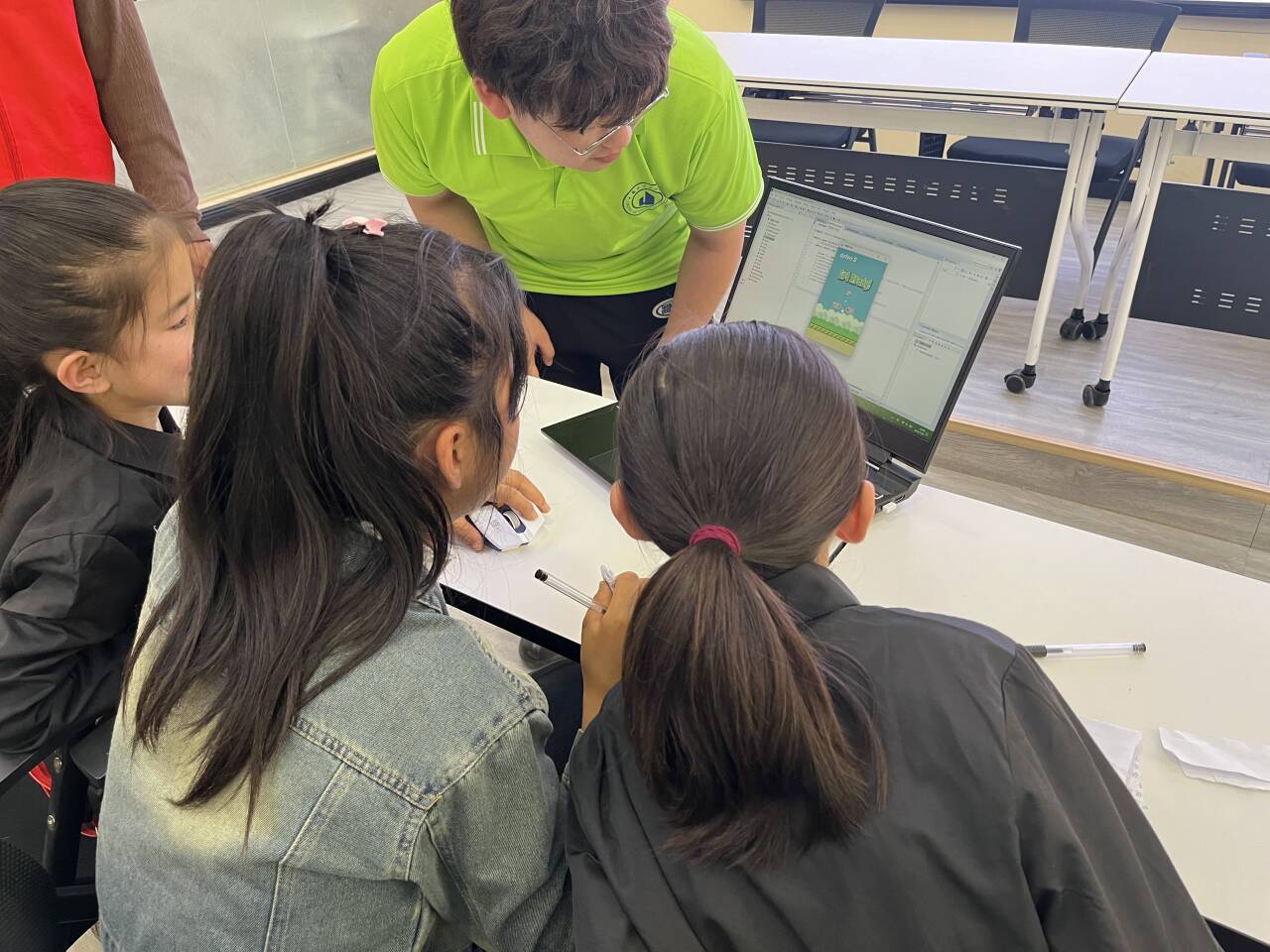 mW(xu)Ӌ(j)C(j)cͨŌW(xu)Ժ_չԭϵ΢C(j)n-ٔ(sh)؅^(q)СW(xu)ͯӋ(j)C(j)ʹ(xing)Ŀ(hu)(sh)`