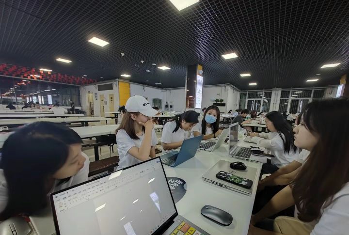 ؔܡoѿðͯС`꠿YٳlľVƪ