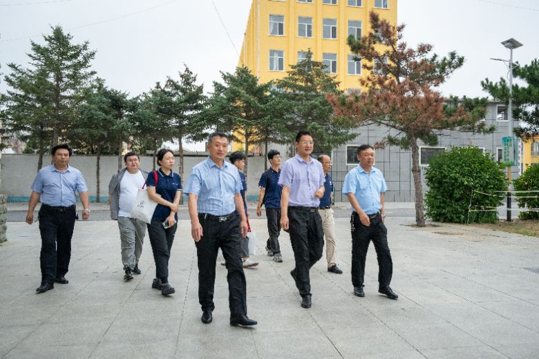 實地走訪校園 胡梓軒攝