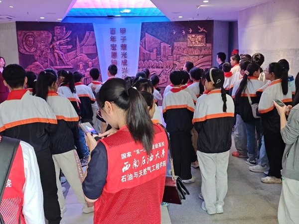 У@̽ءǻۆϡջ IСW̽LWУ@