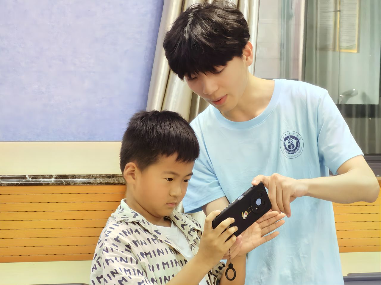 Ȥζnðͯ꣬gЦZȼഺ