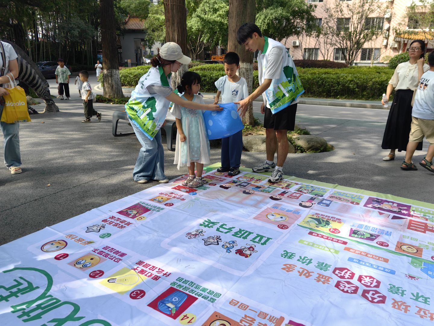 Ԣژhw  wںϭh֪RIGɫL