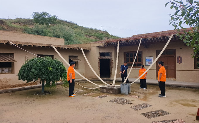 F(tun)Y(ji)(mng)xĻdC(j)늹̌W(xu)ԺW(xu)ӸC|l(xing)_(ki)չF(tun)Y(ji)cĻd(sh)`