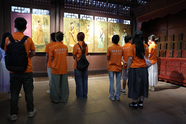 MK ǧ}ʯʹW"SK"`_չKĻϵл