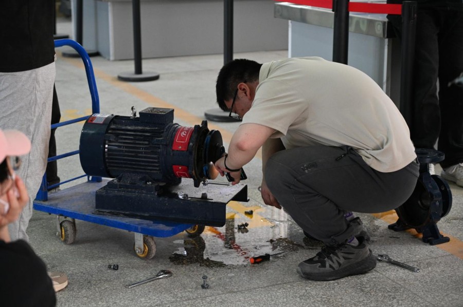 ľW 潮 FꠣLՄ}Ͻˮ֮y