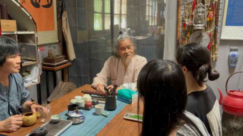 實踐團成員拜訪昌泰大師 通訊員唐一恬攝