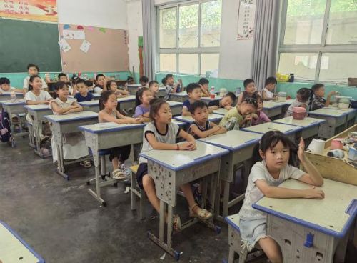 uƼW`տ֧̈Fꖅ^RСW_չȤζW֧̻