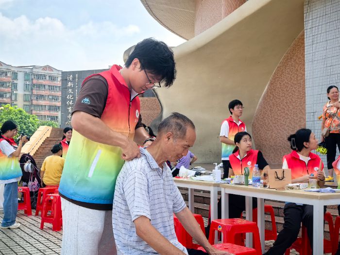 Sǻůl(xing)Ұͯģɫ֔(jn)l(xing)(sh)`(du)h(yun)_չl(xing)(sh)`