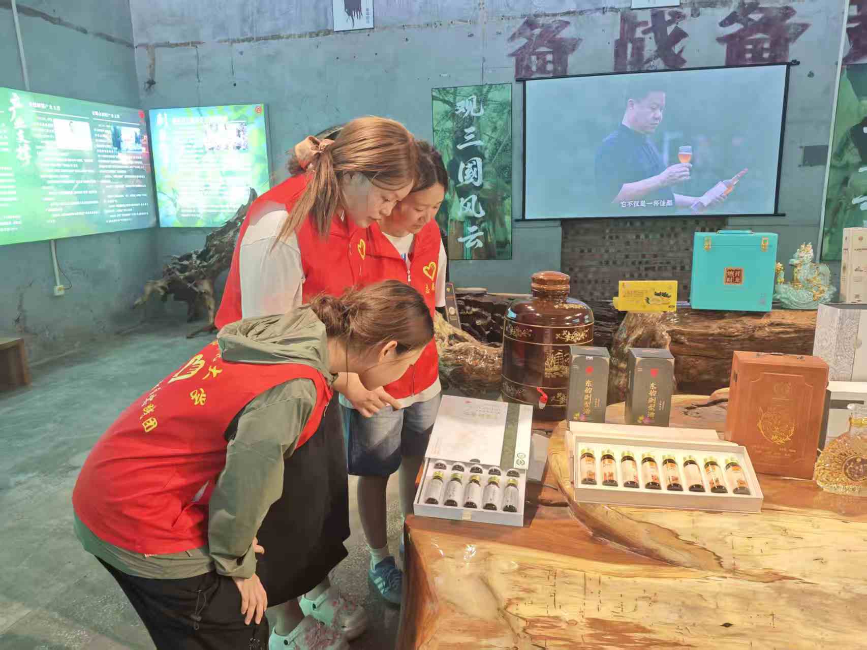 KW(xu)ټZ(y)F(tun)(du)Fݰկ_չ{(dio) ̽ɫںϡ·  կd