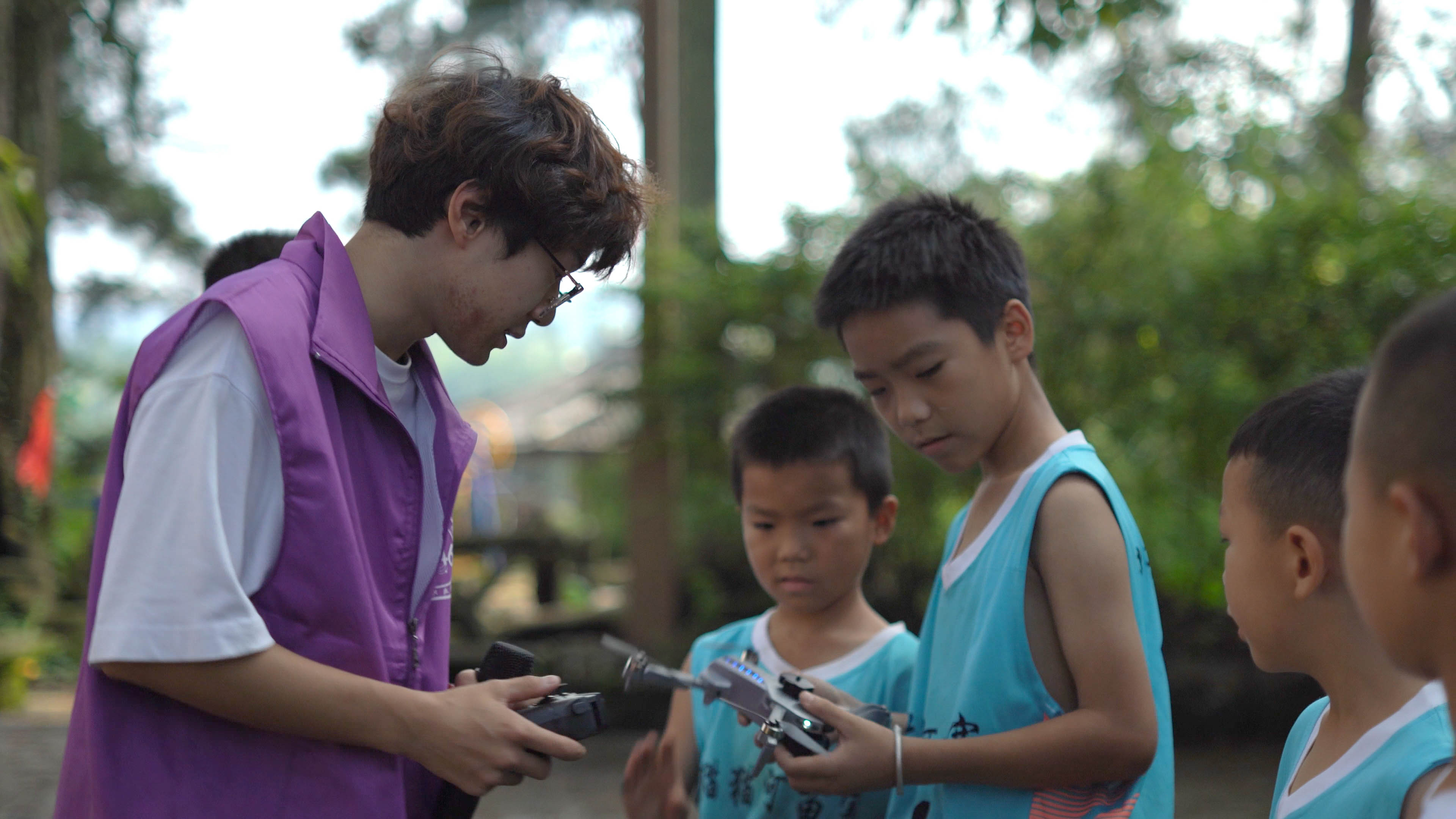 ĴI(y)g(sh)W(xu)ԺǳI(lng)`l(xing)l(xing){Zīഺd