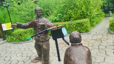 ̽LB(ti)֮LGɫl(f)չ{(ln)D