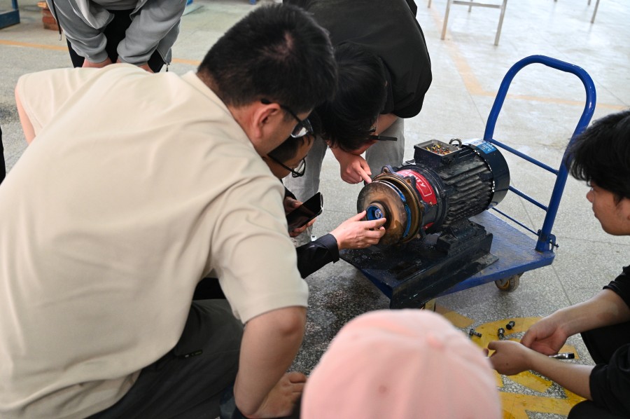 ľW潮Fꠣˮʹcgͷ