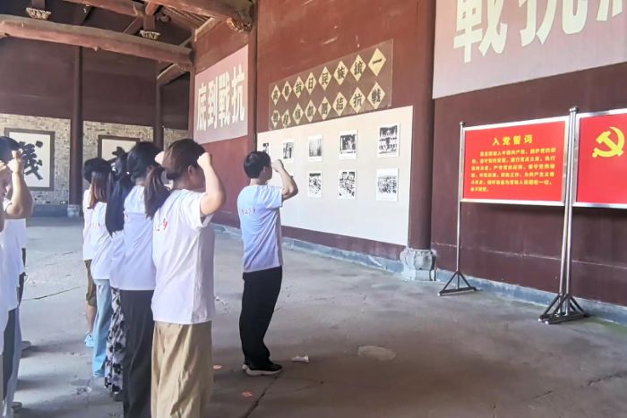 ϷʴW`FܿhƎX患 EF܊ഺ֮smtɫѪ}