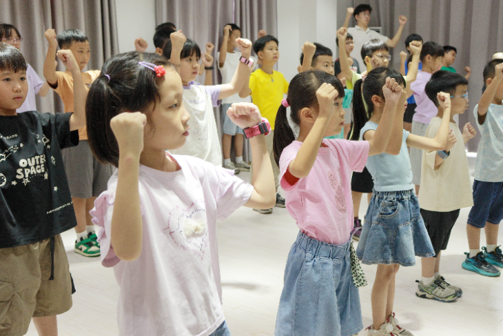 Pġ֪Rɫ G⡪퍝?qun)l(xing)`ͻ_չڡl(xing)`