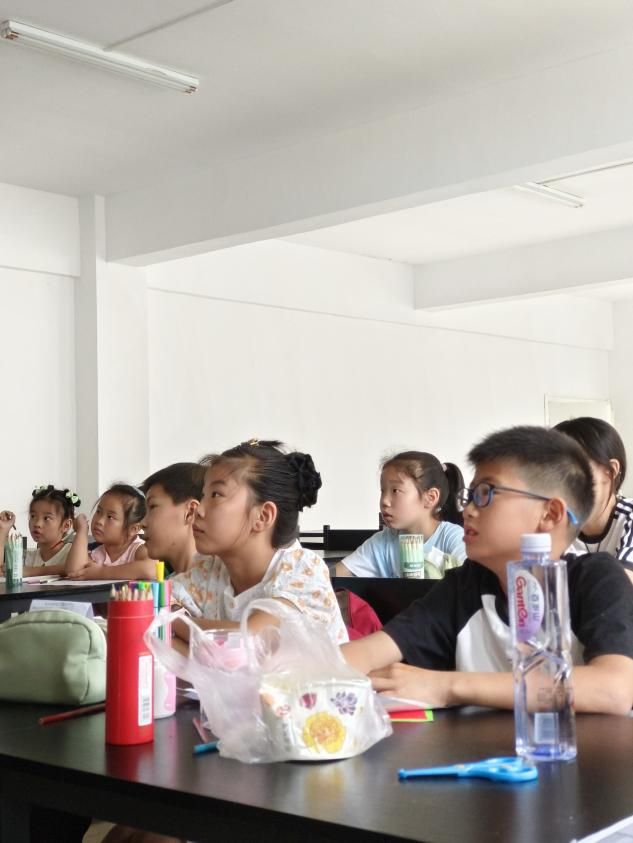 W(xu)Ժн֧̈F(tun)Bm(x)기ЏR(zhn)_(ki)չx(w)֧̻(dng)o늕(hu)裬(hu)L(zhng)߀Е(hu)f(shu)Ԓ