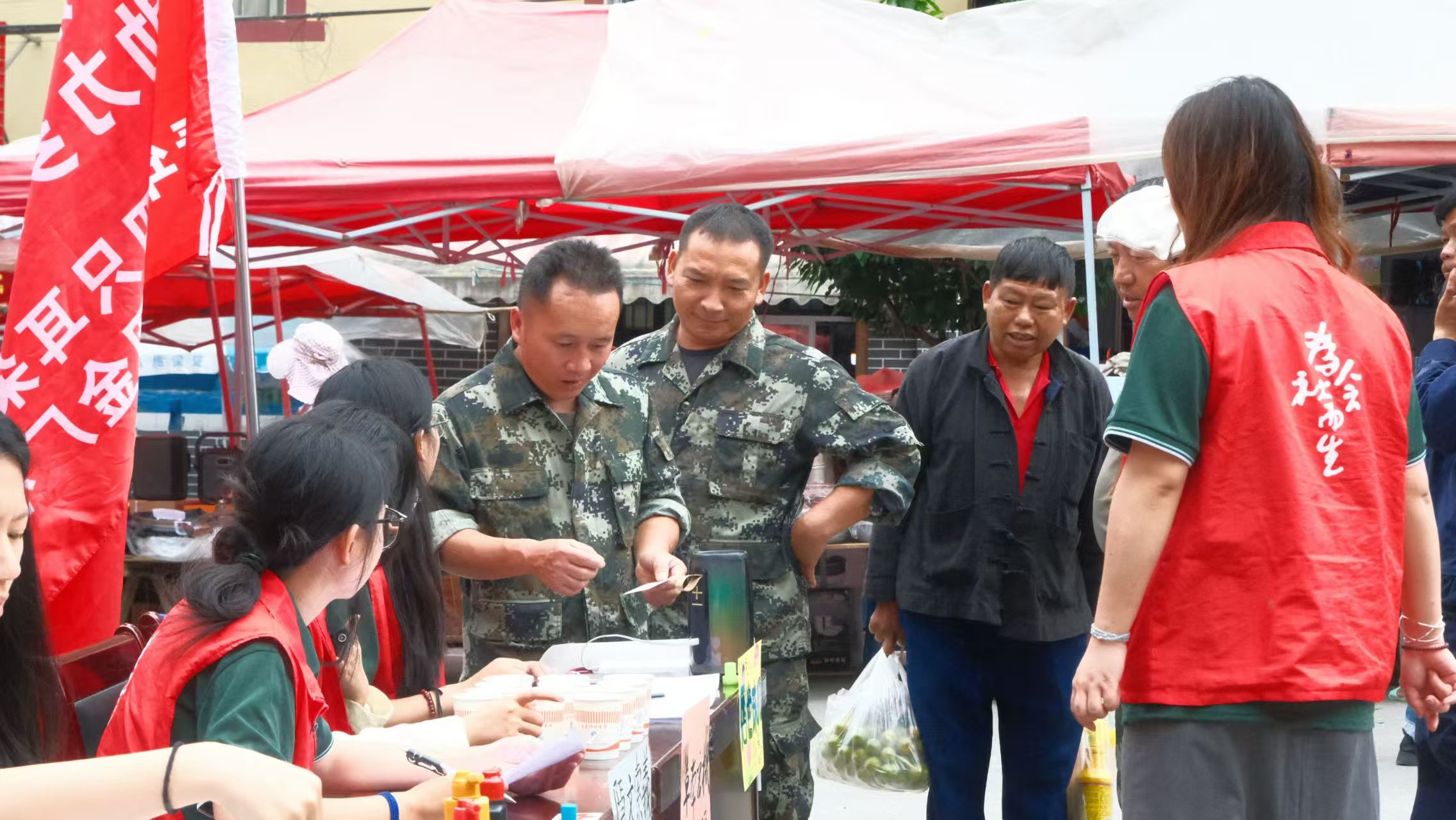 ȤζM(jn)l(xing) īЦZ