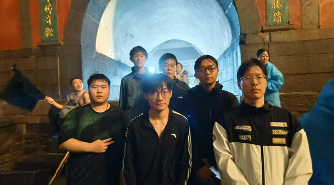 ϾؔWÔWWԺRĻ{̩ɽE