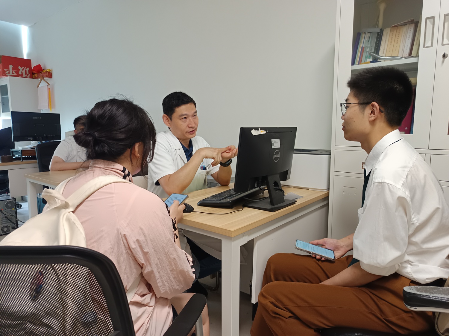 (du)Ԓ(hu)ǿt(y)̽t(y)߳L(zhng)܉E