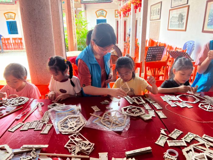 ygͯůͬСVWӷlLpͷD