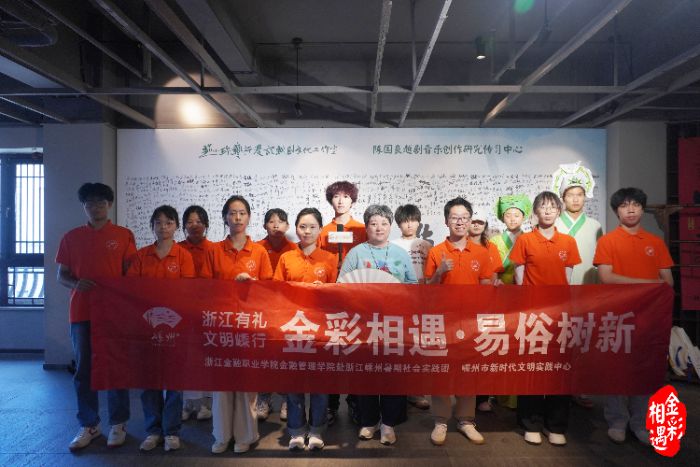 őǰˮ䣬 `FԽС悂{мo