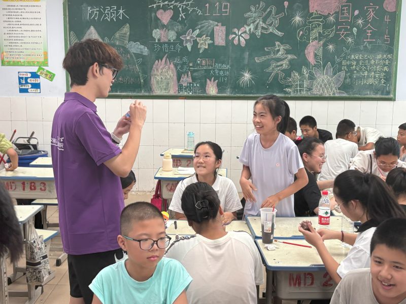 ֡أӳͯ | ɽ|W֮`F_չֹȤζn