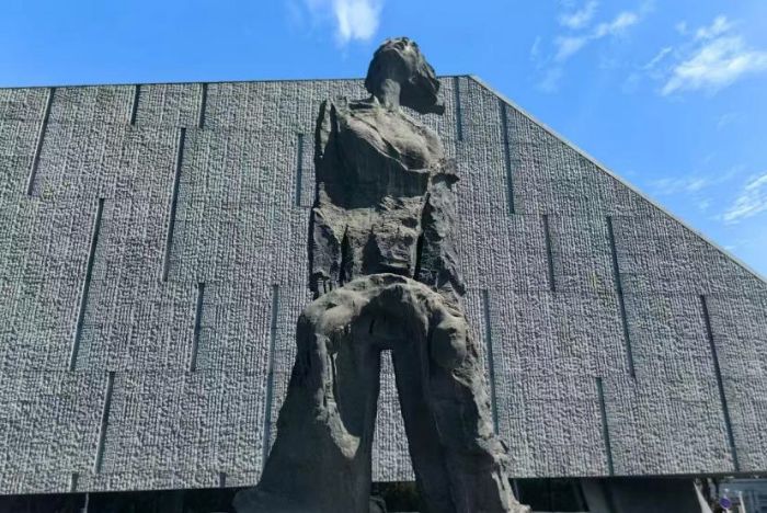 LWLǡͨ·СW`ǰA܊Ͼyͬo^