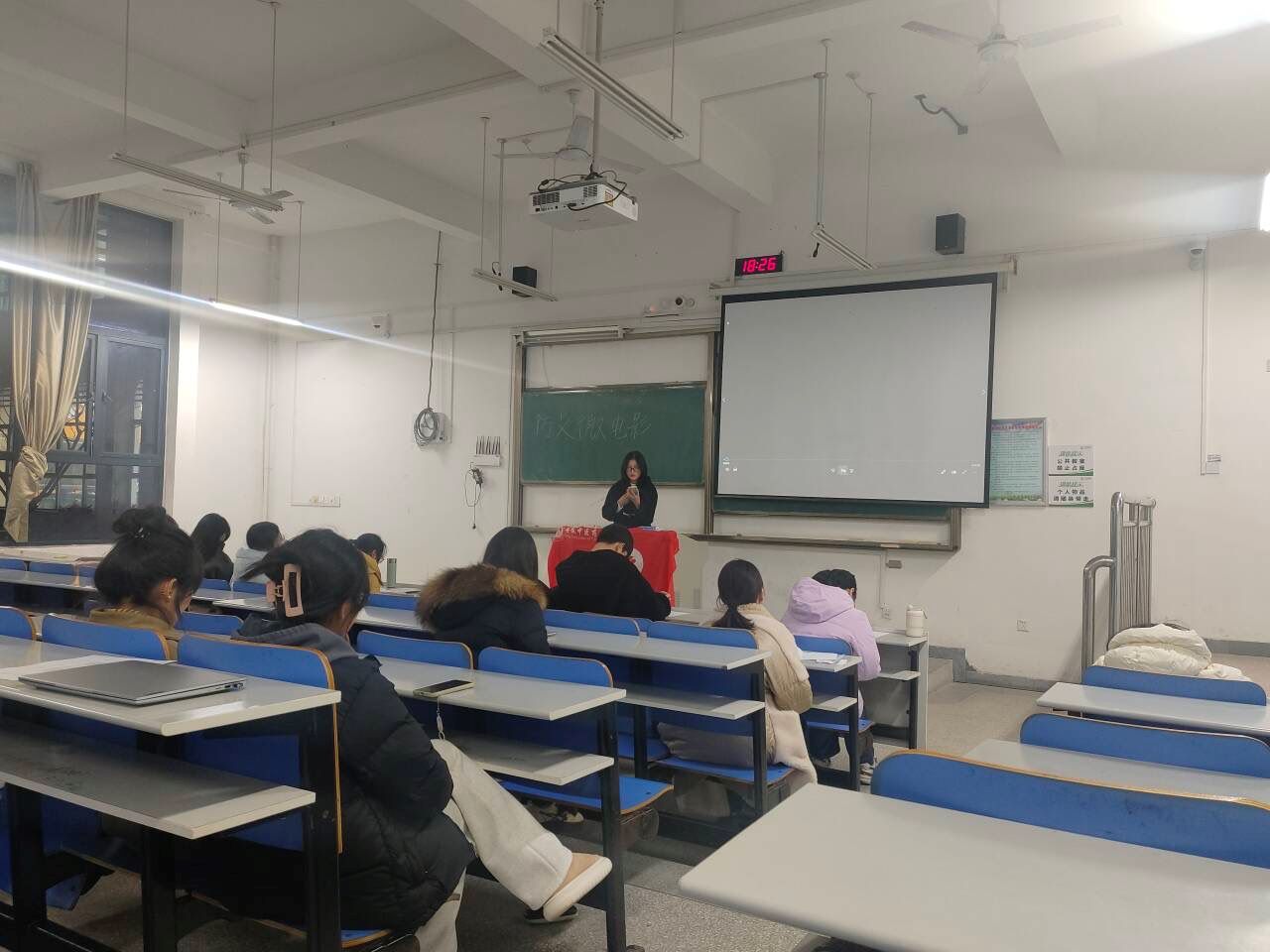 Ӱýftz顪t(y)ˎW(xu)A٢ɹek΢Ӱِ