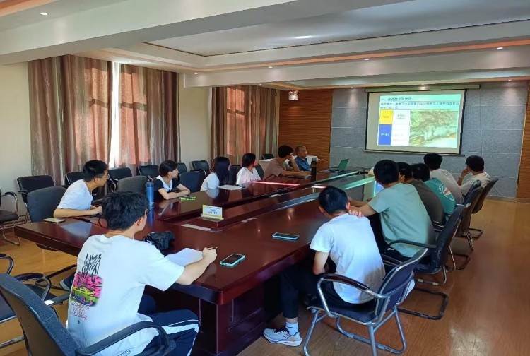 mݴW(xu)،W(xu)֪(hu)ڌ(sh)`F(tun)ຣʡпԺľоվW(xu)(x)֪R(sh)