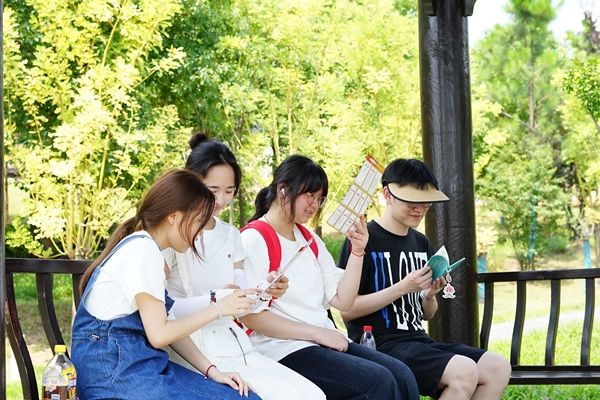 ̽LSʯVɽ@|I(y)vʷB(ti)D(zhun)