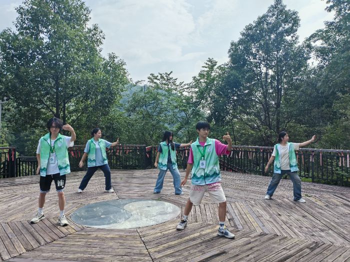 ɭ`(sh)`(du)ʮգȻch(hun)LB(ti)