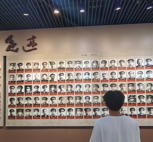 ־ԸF(tun)(du)_չ(sh)`  ׷tɫE sm(x)